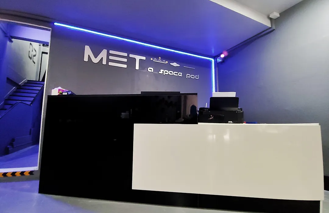 Met A Space Pod @ Asoke-1